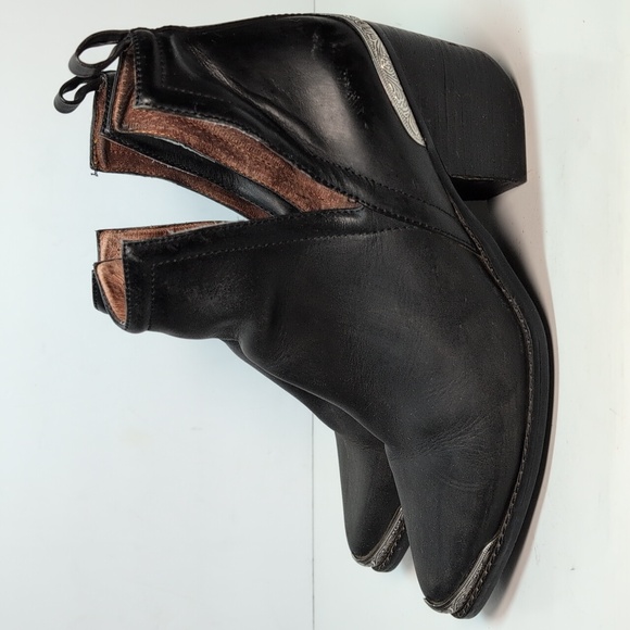 Jeffrey Campbell Cromwell black western ankle boots woman\'s size 8.5